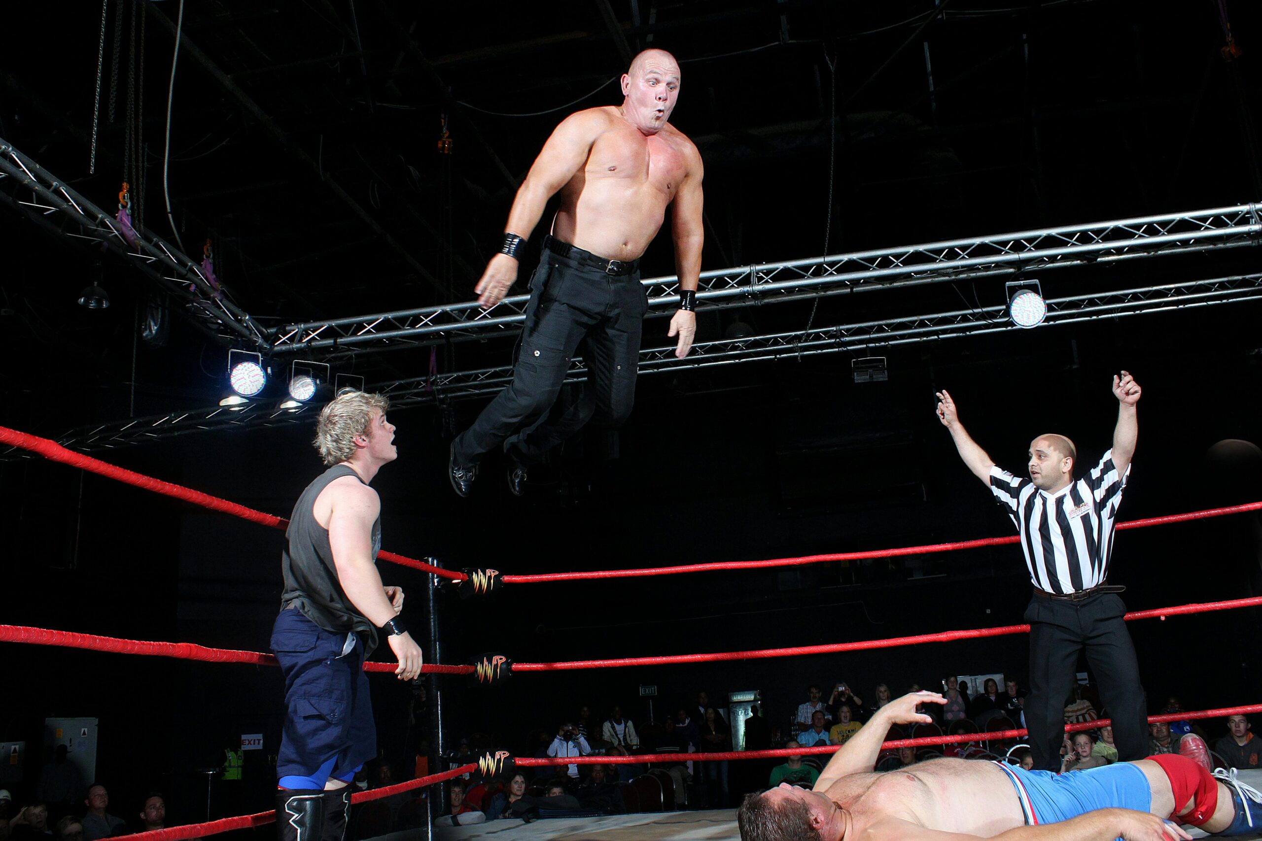 WWE Raw Results – May 19, 2025: A Night of Shocking Returns, Title Defenses, and Unfinished Business 2 Exciting wrestling match captures athleticism and drama in the ring. wwe raw