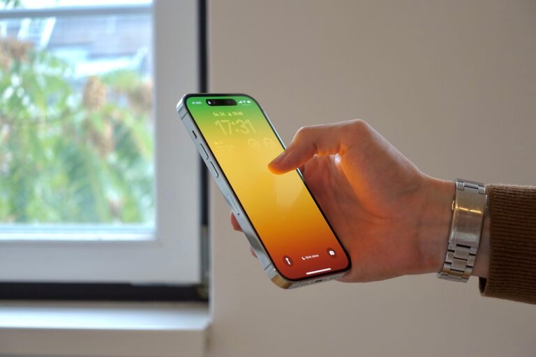iphone, smartphone, iphone 14, iphone 14 pro, phone, cellphone, mobile phone, technology, iphone 14, iphone 14, iphone 14, iphone 14, iphone 14 iPhone 17